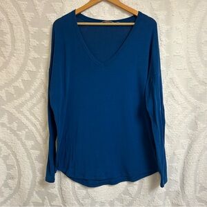 Athleta Drop Shoulder Dolman Teal V-Neck Tee